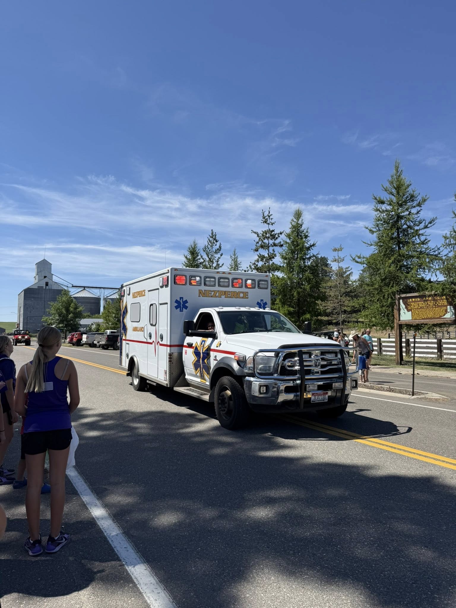 The Nezperce Ambulance Service needs volunteers. The Nezperce Ambulance Service needs volunteers.